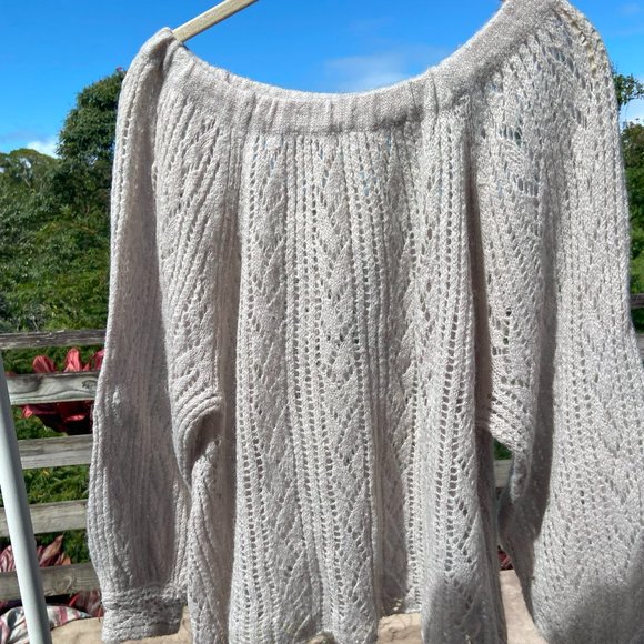 Free People sweater in light grey size Small - Picture 4 of 5